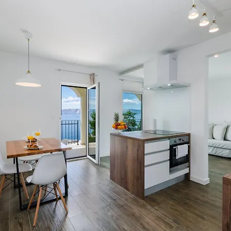 Palace Paulina C Novi Vinodolski