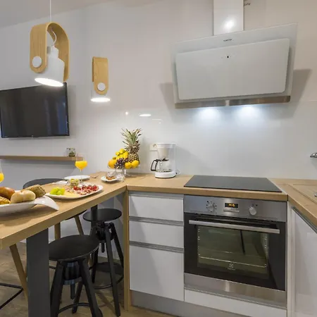 Palace Paulina C Apartamento